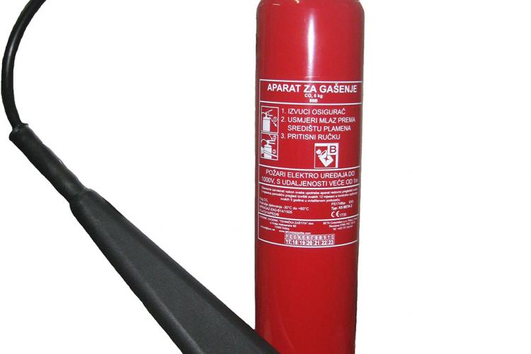 CO2-5 fire extinguisher under constant pressure with carbon dioxide