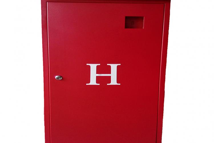 One-wing hydrant cabinet